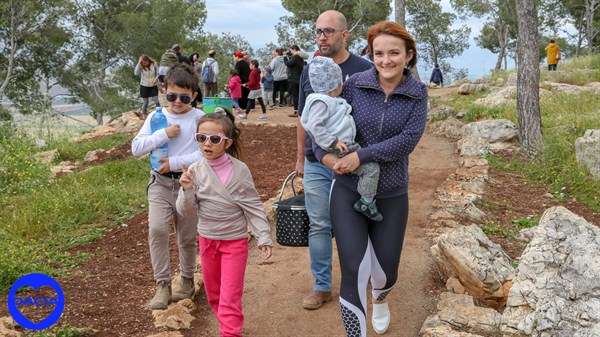 טיול פסח בהר הגלבוע לחברי מועדון דאצ'יה - תמונת גלריה 7