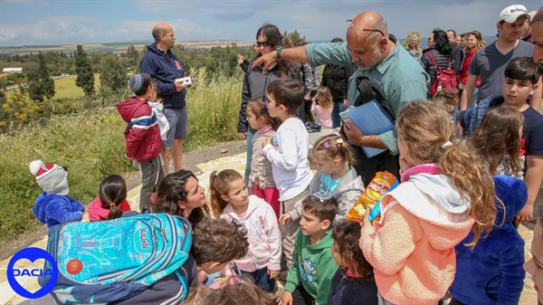 טיול פסח בהר הגלבוע לחברי מועדון דאצ'יה - תמונת גלריה 17