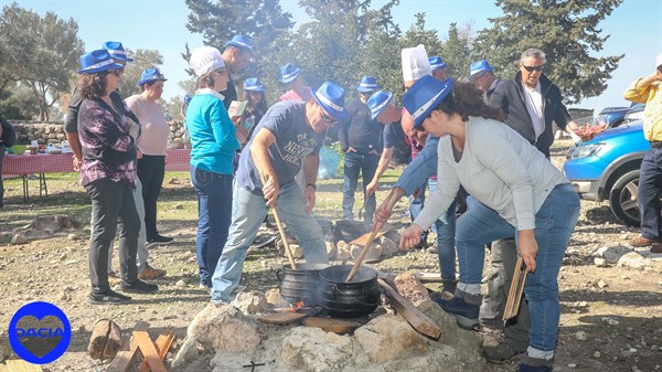 סדנת בישול בטבע לחברי מועדון דאצ'יה - תמונת גלריה 12