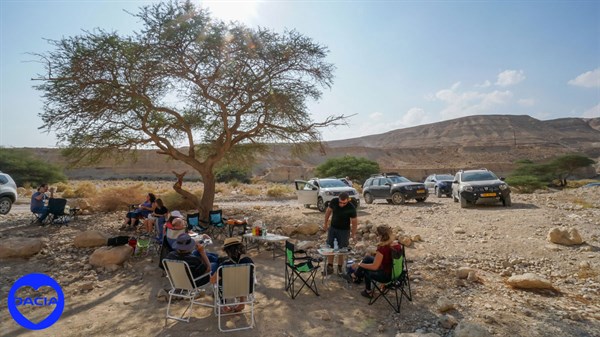 טיול שטח בים המלח לחברי מועדון דאצ'יה - תמונת גלריה 13