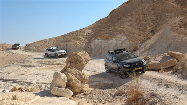 טיול שטח דאצ'יה דאסטר סובב נחל צין תמונת גלריה 17