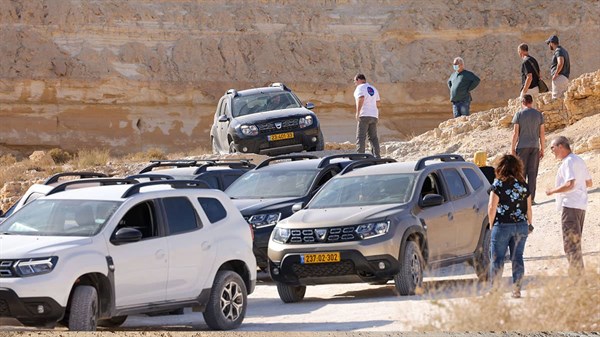 טיול שטח דאצ'יה דאסטר סובב נחל צין תמונת גלריה 19