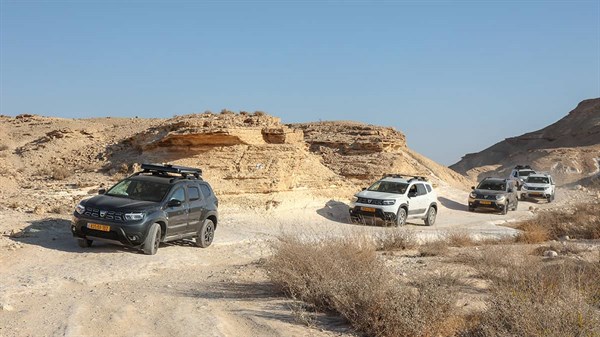 טיול שטח דאצ'יה דאסטר סובב נחל צין תמונת גלריה 25